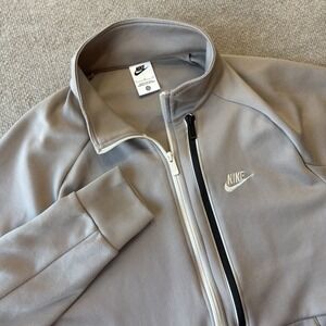 Nike Sportswear Full Zip Tribute‎ Y2K Jacket DA0003-087 Men's Size Large Taupe